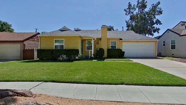 Photo - 3250 Las Lunas St