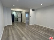 Photo - 326 S Serrano Ave Unit 4