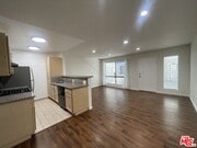 Photo - 1531 N Detroit St Unit 103