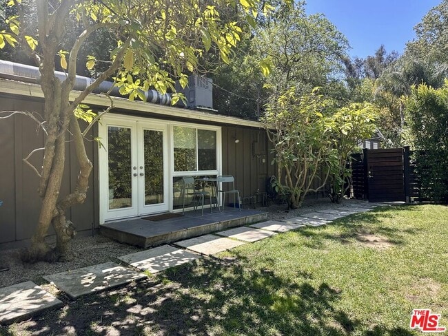 Photo - 8350 Lookout Mountain Ave