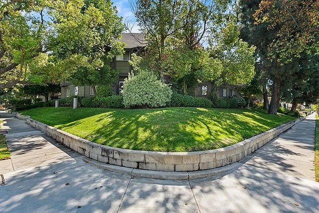Photo - 246 Alpine St Townhome