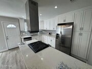 Photo - 22630 Gilmore St