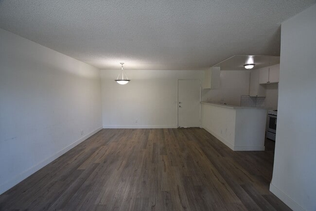 Photo - 15049 Burbank Blvd Unit 101