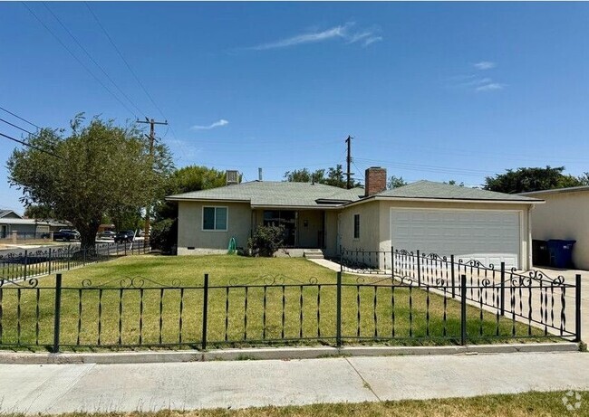 Building Photo - 1445 W Jackman St Rental