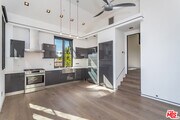 Photo - 8101 Clinton St