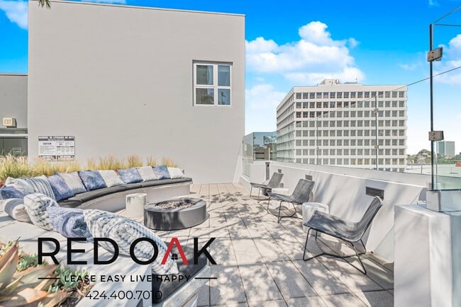 Photo - 1168 S Barrington Ave Unit 210