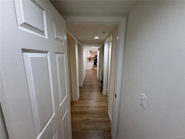 Photo - 116 W Maple St Unit 6