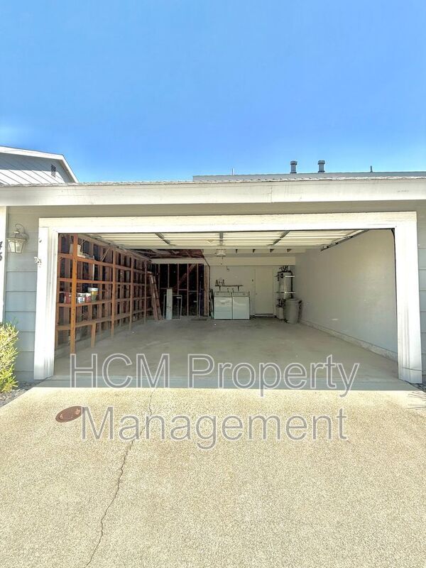 Photo - 12168 Mt Vernon Ave