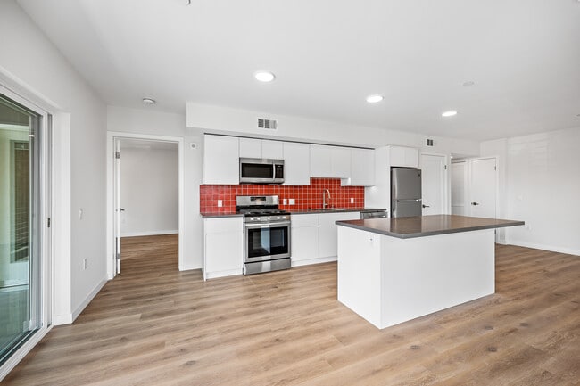 Photo - 6363 Tyrone Ave Unit 305