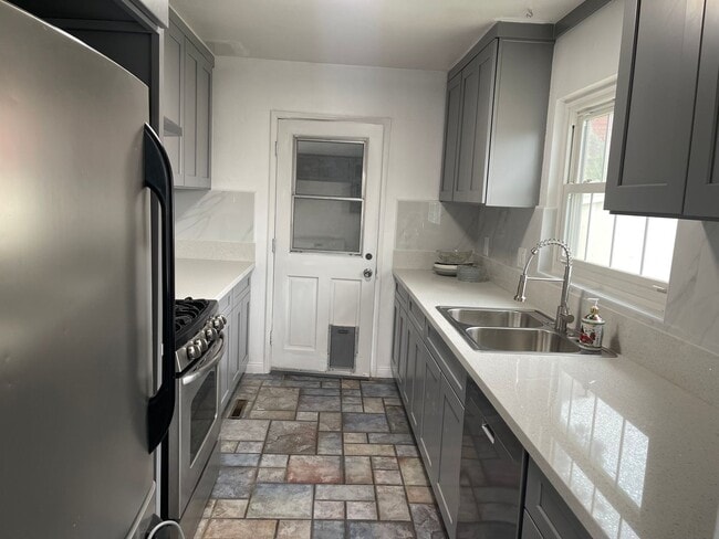 Photo - 3 Bed, 2 Bath House, New Kitchen plus 2 Bonus Rooms/Office in La Mesa!