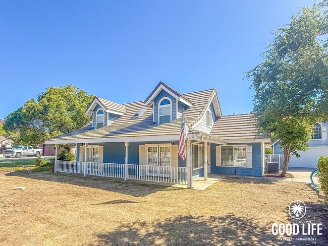 Building Photo - Charming 3BD/3BA Home in Ramona with Large Backyard, 2-Car Garage & In-Unit Laundry