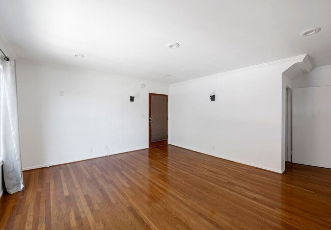 Photo - 1008 N Stanley Ave Unit 1