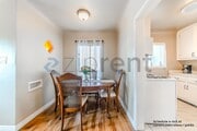 Photo - 900 E 89th St House