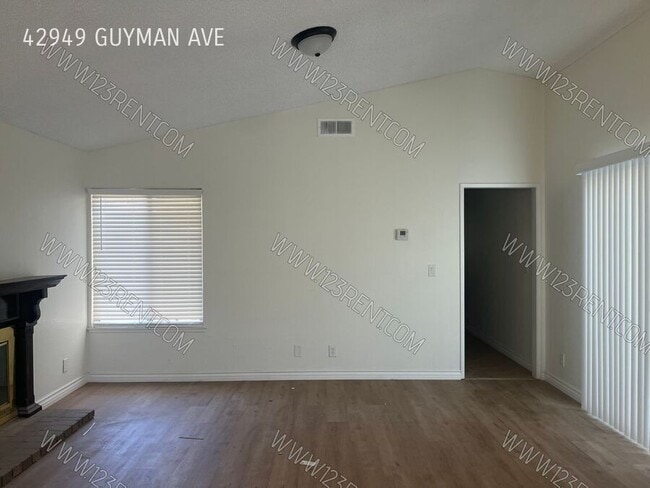 Photo - 42949 Guyman Ave
