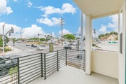 1BR, 1BA - 497SF - Division and Highland Townhomes