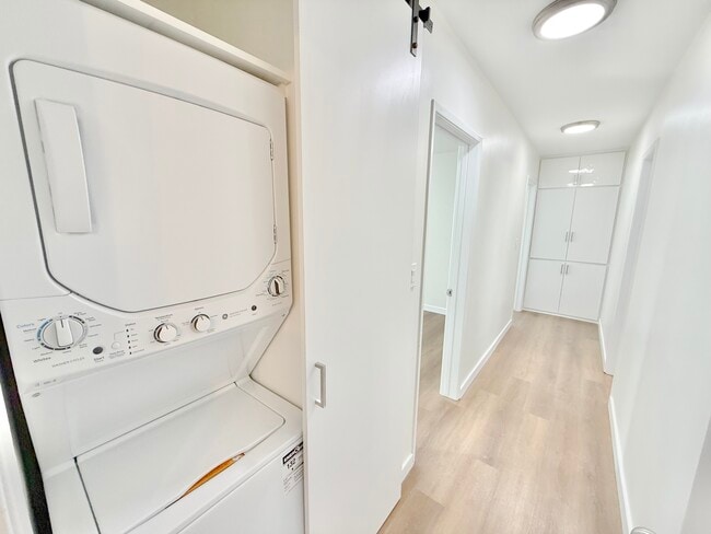 Photo - 231 California Ave Unit 1056