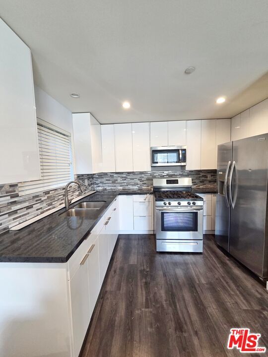 Photo - 2651 S Hobart Blvd Unit 6