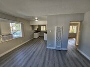 Photo - 224 N 7th St