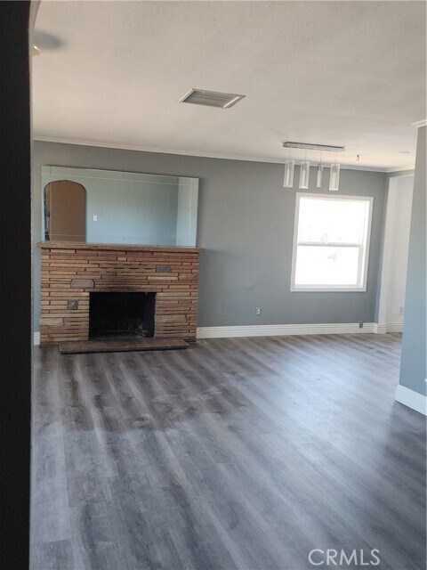 Photo - 858 S Riverside Ave