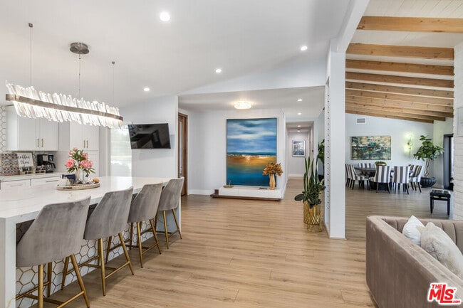 Building Photo - 4821 Heaven Ave