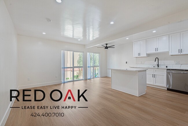 Building Photo - 17830 Sherman Way Unit 245