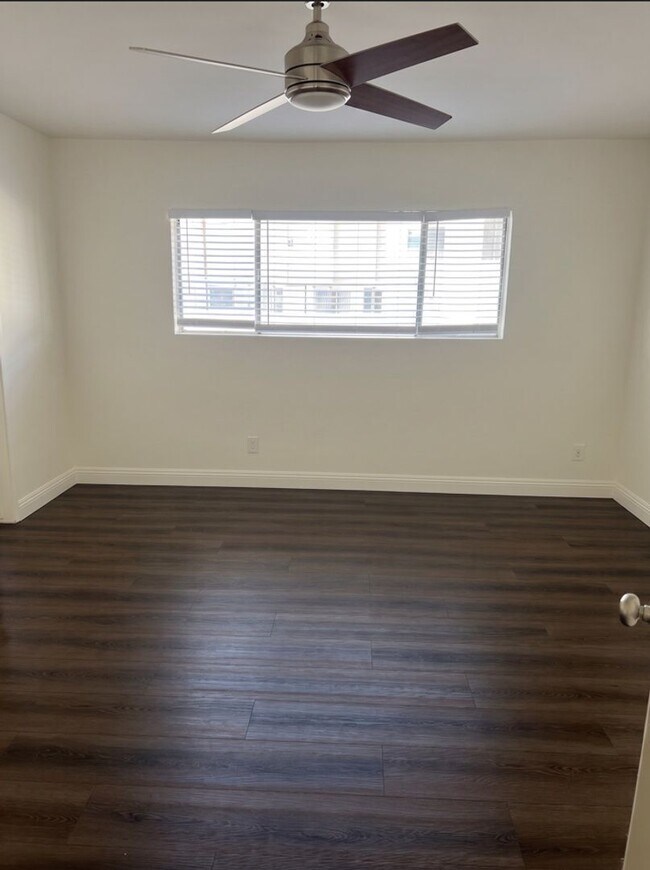 Photo - 14914 Roscoe Blvd Unit 6a