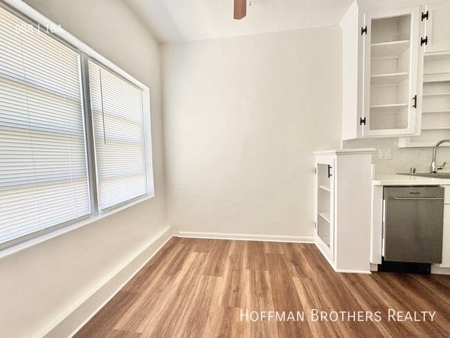 Photo - 800 N Las Palmas Ave Unit 101