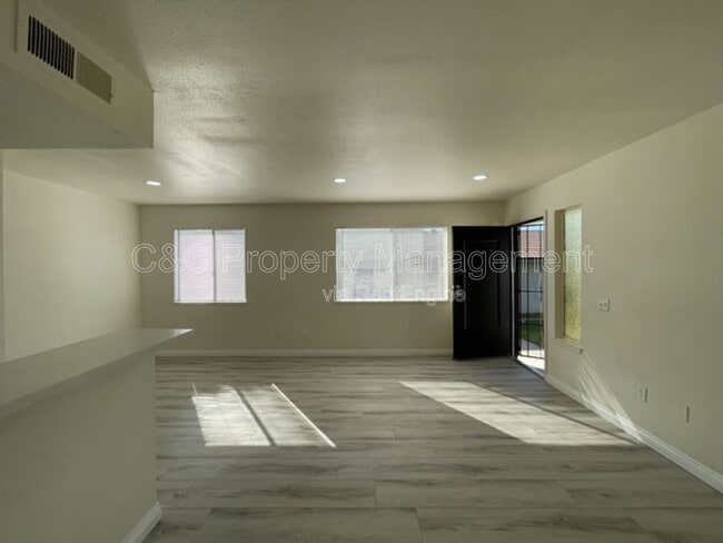Photo - 3479 20th St