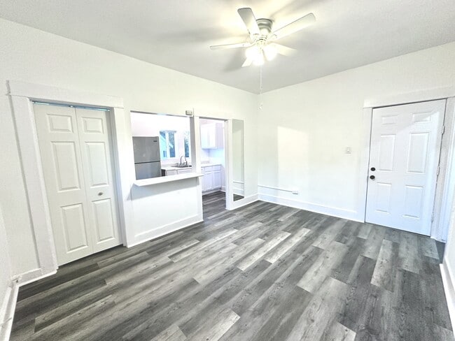 Photo - 1278-04 N Wilton Place Unit 1278-04