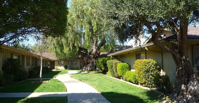 Gorgeous 2Bedroom/2Bath Townhome in Escondido - Gorgeous 2Bedroom/2Bath Townhome in Escondido