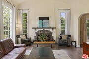 Photo - 11123 Kling St House