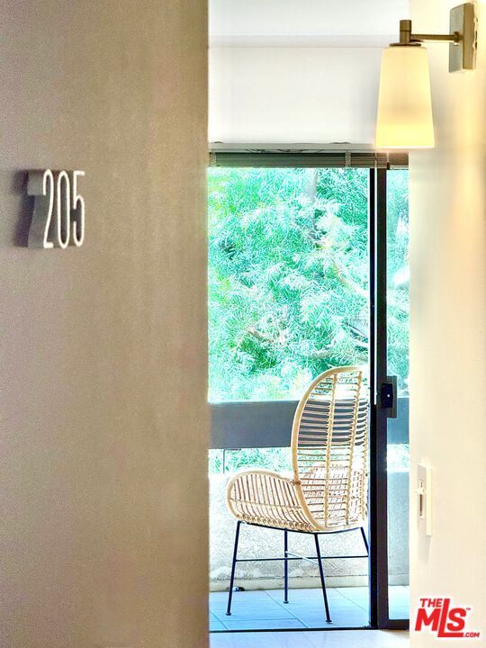 Photo - 950 Kings Rd Unit 205