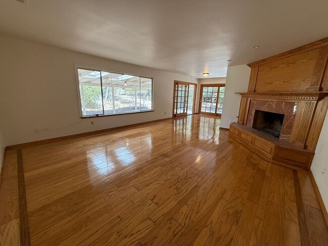 Photo - Enchanted Garden House in Lake Marie