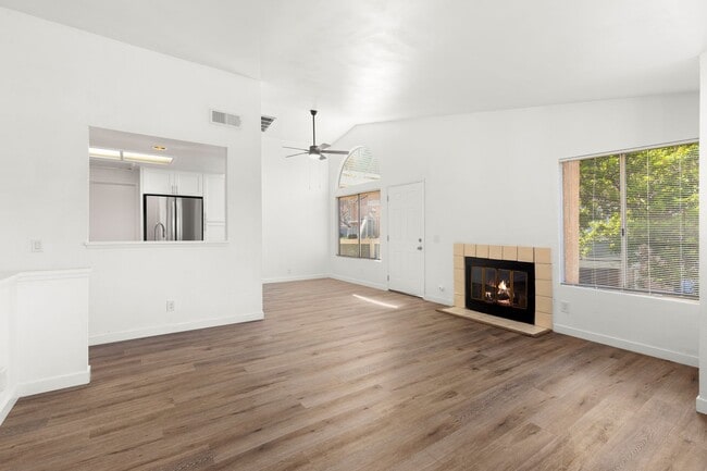 BRAND NEWLY RENOVATED 3BD/2BA Condo in the... - BRAND NEWLY RENOVATED 3BD/2BA Condo in the...