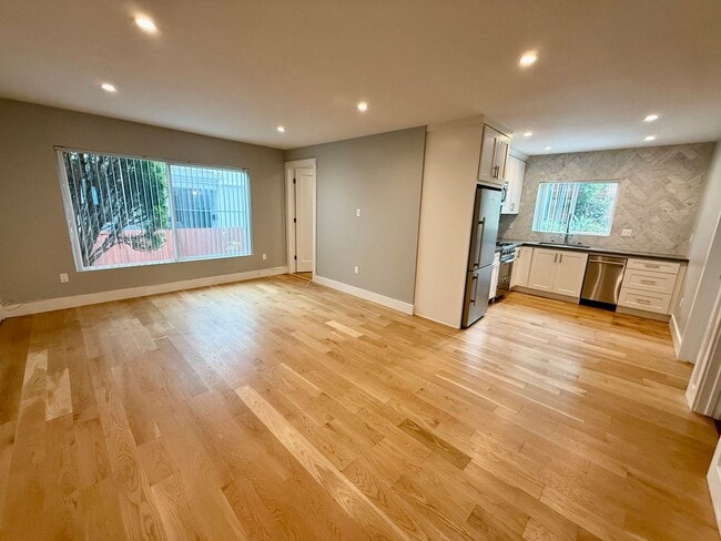 Photo - 724 Ashland Ave Unit 724 Ashland Ave #2