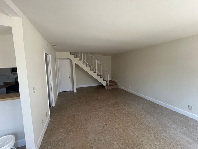 Photo - 153 S Wilmington Ave