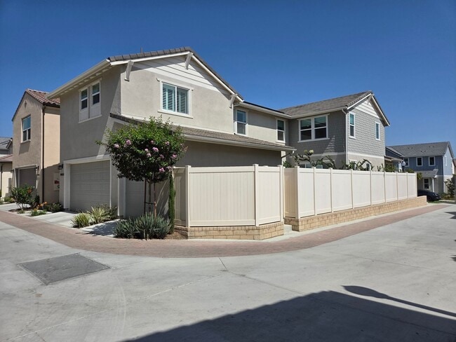 Photo - 10833 Bridgeport Rd