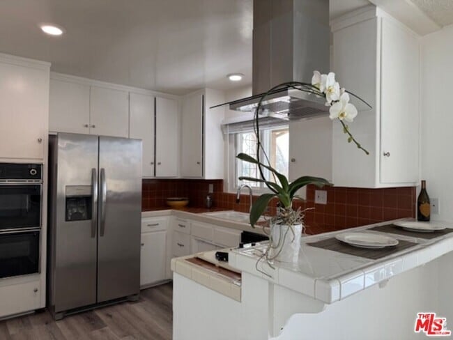 Building Photo - 8331 W Manchester Ave Unit 4 Rental