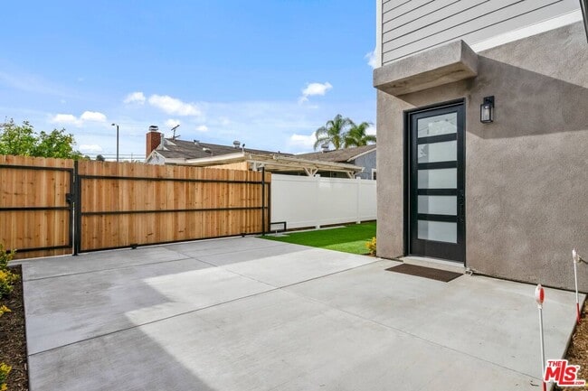 Photo - 3113 Hollydale Dr