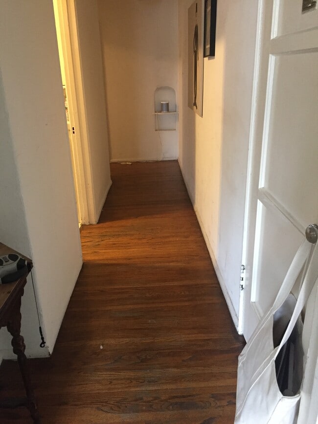 Photo - 8237 Blackburn Ave Unit 204