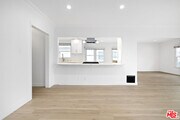 Photo - 142 N Hamilton Dr Apartment Unit PH
