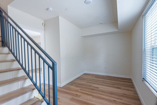 Photo - 16753-16755 1/2 Sherman Way Unit 16755 Sherman Way
