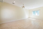 Photo - 748 W Dryden St Townhome
