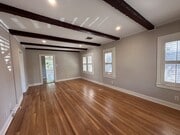 Photo - 930 N Fairview St