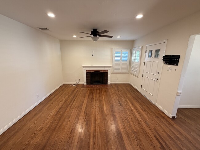 Photo - 1738 N Avon St