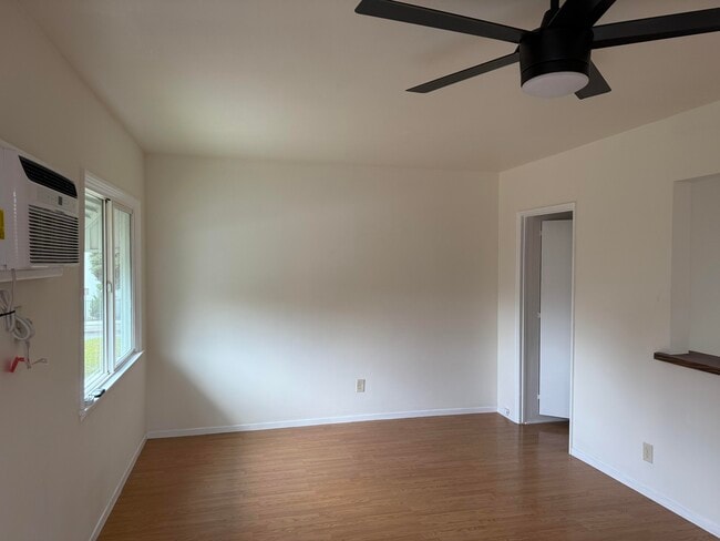 Building Photo - 6820 N Figueroa St Unit 6820