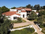 Photo - Luxury Home in the Exclusive Community of ...