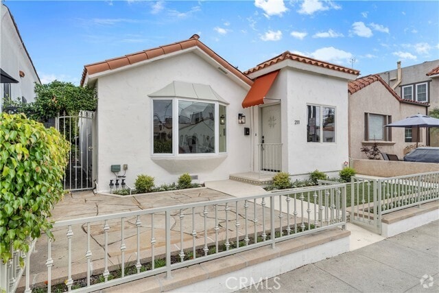Building Photo - 211 La Verne Ave Rental