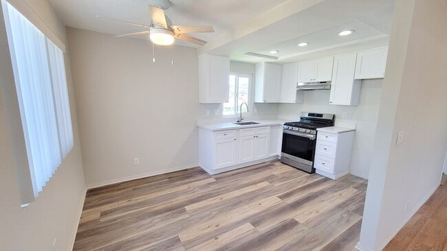 Photo - 267 W 6th Ave Unit C