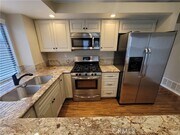 Photo - 1221 N Dearborn St